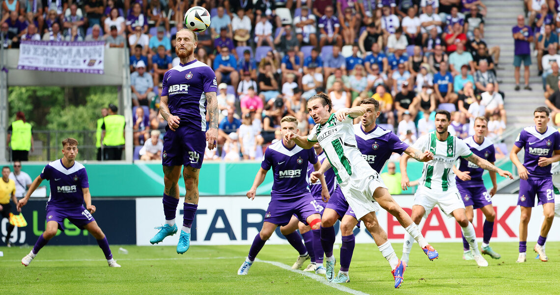 Spielszene aus dem Pokalspiel gegen Gladbach Spielszene aus dem Pokalspiel gegen Gladbach